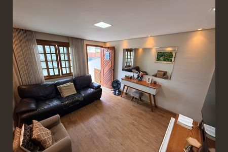 Casa à venda com 95m², 2 quartos e 1 vaga