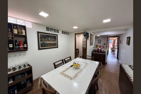 Casa à venda com 95m², 2 quartos e 1 vaga