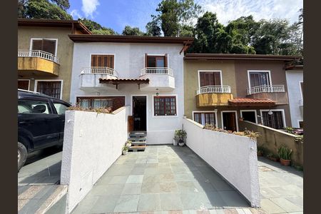 Casa à venda com 95m², 2 quartos e 1 vaga