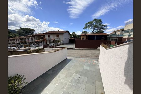 Casa à venda com 95m², 2 quartos e 1 vaga