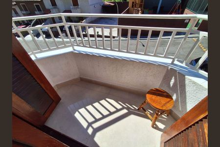 Casa à venda com 95m², 2 quartos e 1 vaga