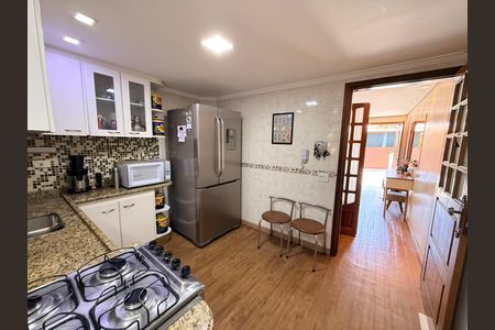 Casa à venda com 95m², 2 quartos e 1 vaga