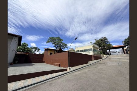 Casa à venda com 95m², 2 quartos e 1 vaga