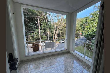 Casa à venda com 4 quartos, 650m² em Vila Santos, São Paulo