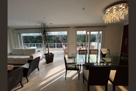 Casa à venda com 4 quartos, 650m² em Vila Santos, São Paulo