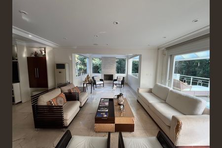 Casa à venda com 650m², 4 quartos e 5 vagas
