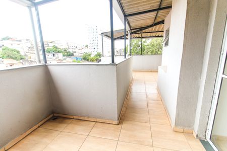 Apartamento à venda com 74m², 2 quartos e sem vaga Apartamento à venda com 74m², 2 quartos e sem vagaVaranda/Quintal