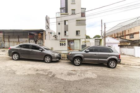 Apartamento à venda com 74m², 2 quartos e sem vaga Apartamento à venda com 74m², 2 quartos e sem vagaFachada + Placa