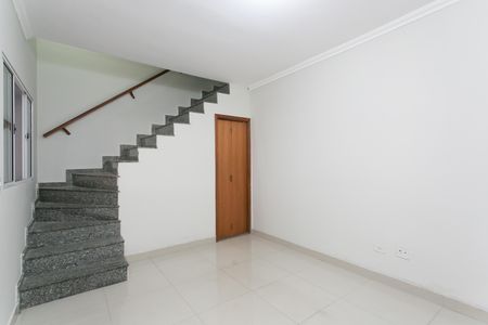 Sala de casa para alugar com 3 quartos, 70m² em Vila Santa Teresinha, São Paulo