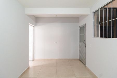 Casa para alugar com 31m², 1 quarto e sem vaga Casa para alugar com 31m², 1 quarto e sem vagaCozinha e área de serviço