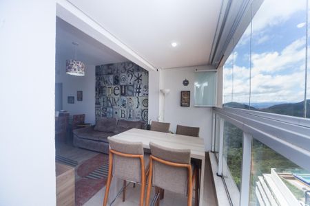 Apartamento para alugar com 68m², 2 quartos e 1 vagaVaranda da Sala