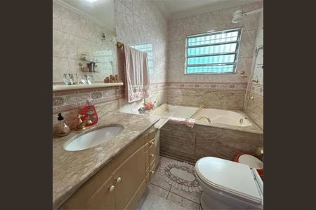 Casa à venda com 154m², 2 quartos e 2 vagas