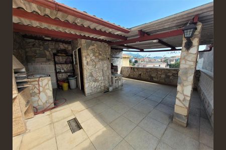 Casa à venda com 154m², 2 quartos e 2 vagas