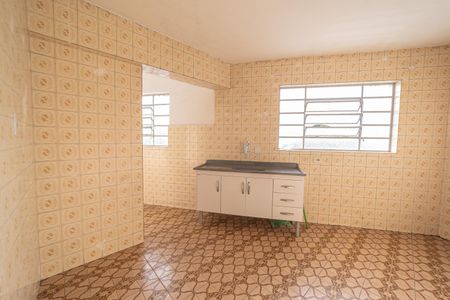 Cozinha de apartamento para alugar com 1 quarto, 60m² em Parque Boturussu, São Paulo