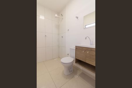 Casa para alugar com 80m², 2 quartos e 2 vagas Casa para alugar com 80m², 2 quartos e 2 vagasBanheiro