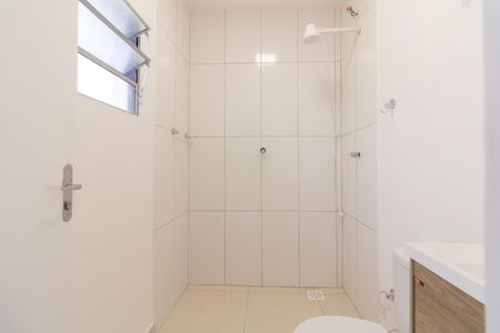 Casa para alugar com 80m², 2 quartos e 2 vagas Casa para alugar com 80m², 2 quartos e 2 vagasBanheiro