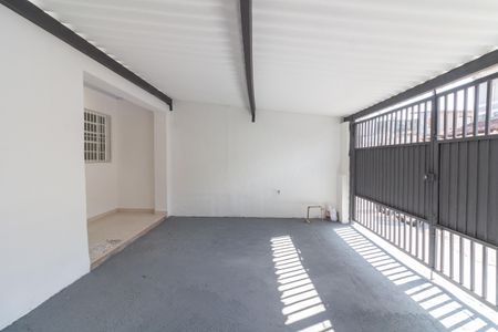 Casa para alugar com 80m², 2 quartos e 2 vagas Casa para alugar com 80m², 2 quartos e 2 vagasGaragem