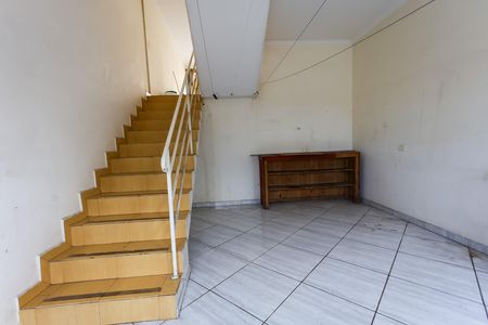Casa para alugar com 150m², 2 quartos e 1 vaga Casa para alugar com 150m², 2 quartos e 1 vagaÁrea de Serviço