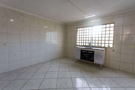 Casa para alugar com 150m², 2 quartos e 1 vaga Casa para alugar com 150m², 2 quartos e 1 vagacozinha