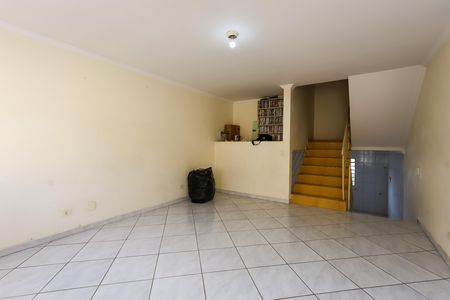 sala  de casa para alugar com 2 quartos, 150m² em Jardim Tres Irmaos, Taboão da Serra