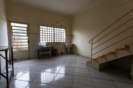 Casa para alugar com 150m², 2 quartos e 1 vaga Casa para alugar com 150m², 2 quartos e 1 vagaÁrea de Serviço