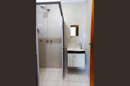 Casa para alugar com 150m², 2 quartos e 1 vaga Casa para alugar com 150m², 2 quartos e 1 vagaBanheiro da Suíte 1