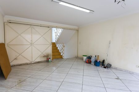 Casa para alugar com 150m², 2 quartos e 1 vaga Casa para alugar com 150m², 2 quartos e 1 vagaGaragem