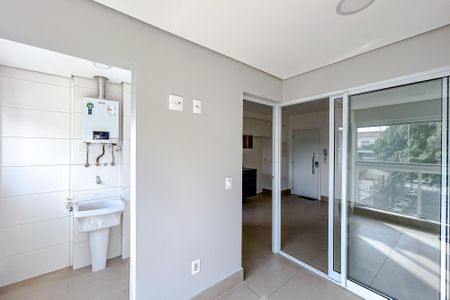 Varanda de apartamento para alugar com 2 quartos, 67m² em Vila Azevedo, São Paulo