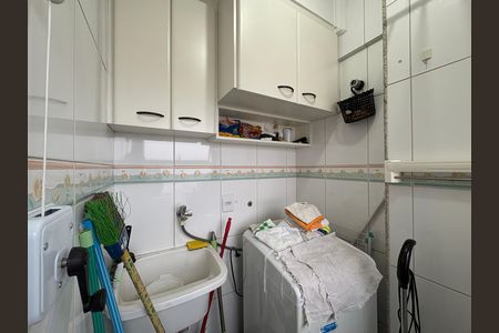 Apartamento à venda com 77m², 3 quartos e 2 vagas Apartamento à venda com 77m², 3 quartos e 2 vagasÁrea de Serviço