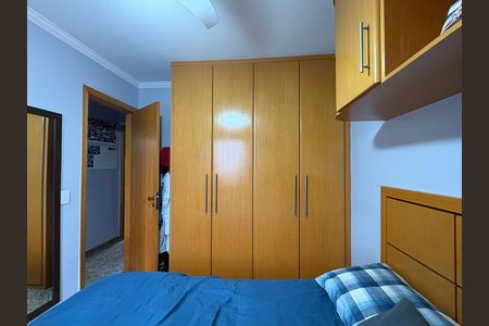 Apartamento à venda com 77m², 3 quartos e 2 vagas Apartamento à venda com 77m², 3 quartos e 2 vagasSuíte