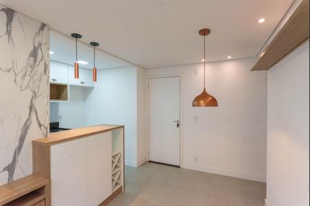 Sala de apartamento para alugar com 2 quartos, 50m² em Loteamento Parque São Martinho, Campinas