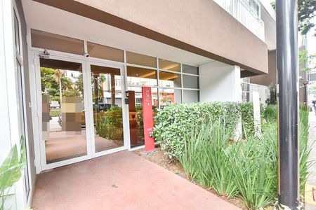 Studio à venda com 27m², 1 quarto e sem vaga Studio à venda com 27m², 1 quarto e sem vagaFachada e portaria