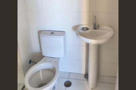 Banheiro  de apartamento para alugar com 2 quartos, 50m² em Pirituba, São Paulo
