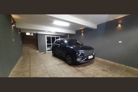 Casa para alugar com 250m², 4 quartos e 4 vagas Casa para alugar com 250m², 4 quartos e 4 vagasGaragem