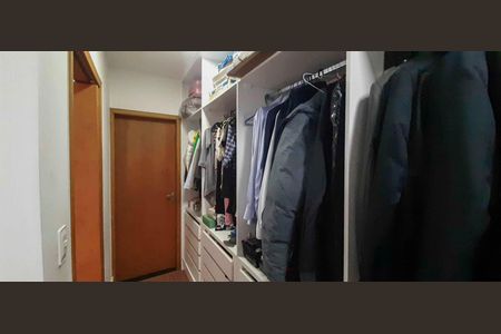 Casa para alugar com 250m², 4 quartos e 4 vagas