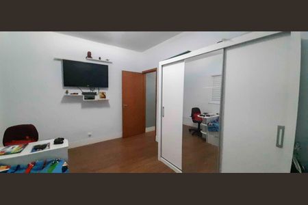 Casa para alugar com 250m², 4 quartos e 4 vagas