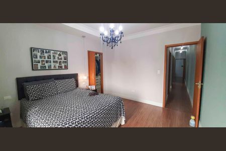 Casa para alugar com 250m², 4 quartos e 4 vagas
