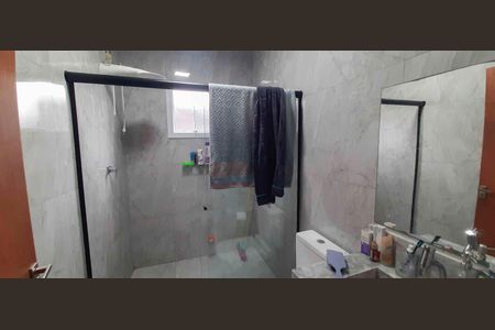 Casa para alugar com 250m², 4 quartos e 4 vagas Casa para alugar com 250m², 4 quartos e 4 vagasBanheiro dos Quartos