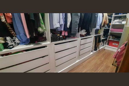 Casa para alugar com 250m², 4 quartos e 4 vagas