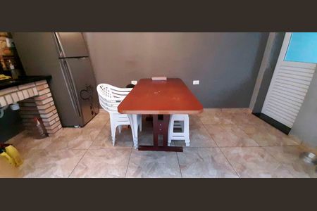 Casa para alugar com 250m², 4 quartos e 4 vagas