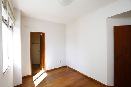 Apartamento para alugar com 80m², 2 quartos e 1 vagaQuarto 2 - Suíte