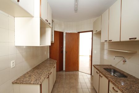 Apartamento para alugar com 80m², 2 quartos e 1 vagaCozinha
