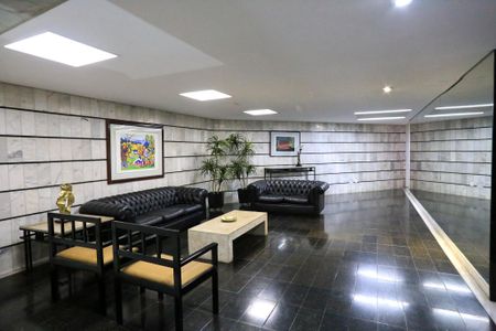Apartamento para alugar com 80m², 2 quartos e 1 vaga Apartamento para alugar com 80m², 2 quartos e 1 vagaHall