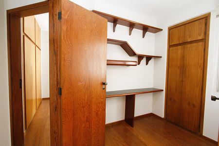 Apartamento para alugar com 80m², 2 quartos e 1 vagaEscritório