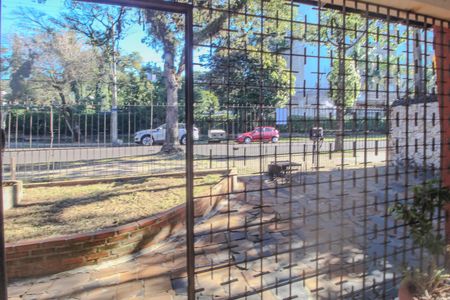 Vista de casa à venda com 4 quartos, 500m² em Teresópolis, Porto Alegre