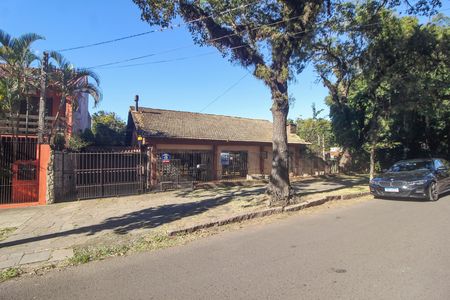 Casa à venda com 500m², 4 quartos e 3 vagasPlaca/Fachada