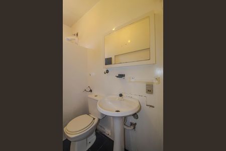Casa à venda com 500m², 4 quartos e 3 vagasBanheiro 2