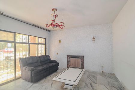 Sala de casa à venda com 4 quartos, 500m² em Teresópolis, Porto Alegre