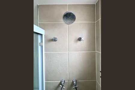 Apartamento para alugar com 60m², 2 quartos e 1 vaga Apartamento para alugar com 60m², 2 quartos e 1 vagaBanheiro da Suíte