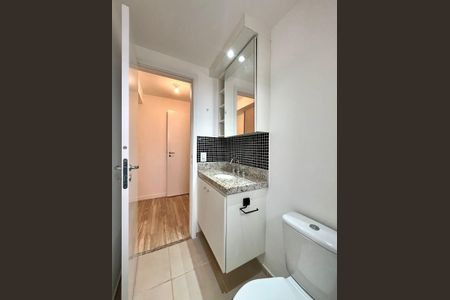 Apartamento para alugar com 60m², 2 quartos e 1 vaga Apartamento para alugar com 60m², 2 quartos e 1 vagaBanheiro da Suíte